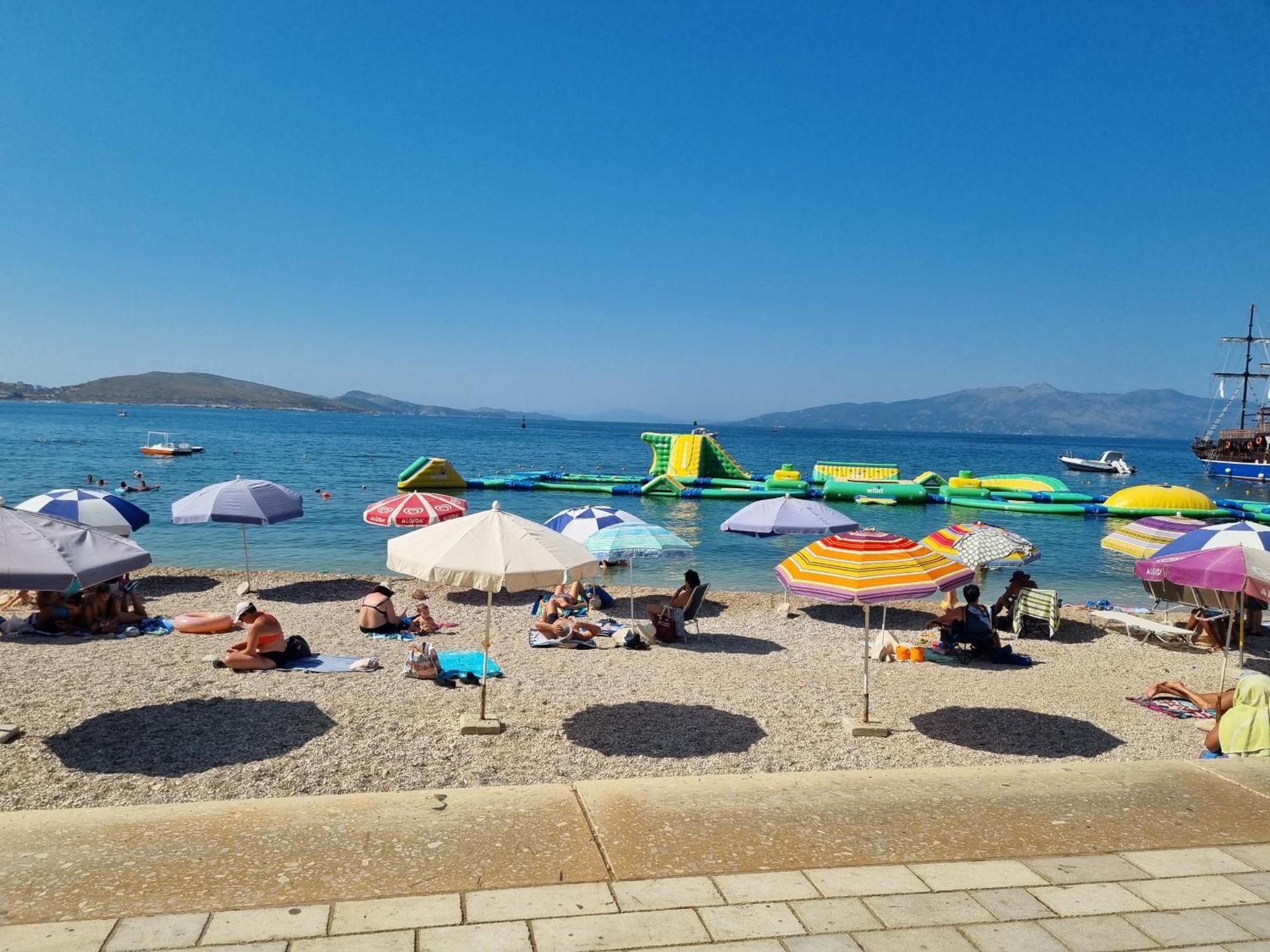 Apartments Blue Horizons Sarandë Exterior foto